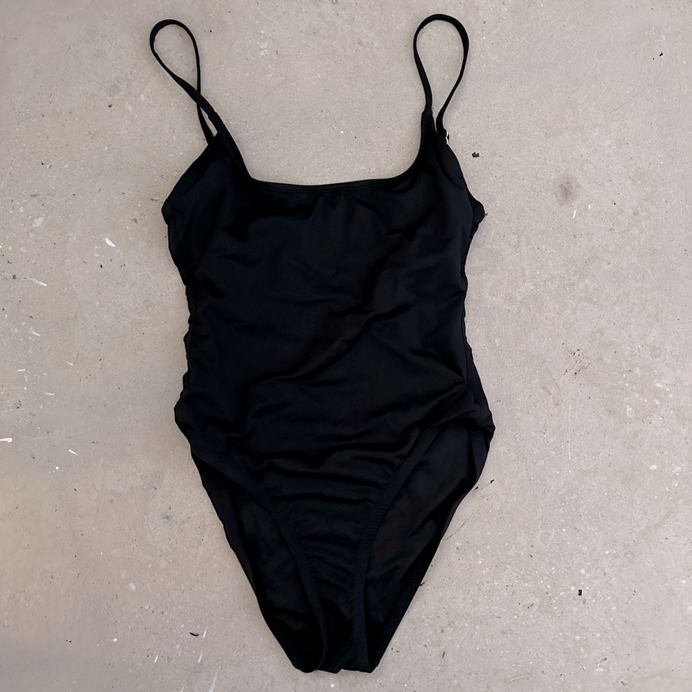 Andie The Almafi One Piece Swimsuit Size MT